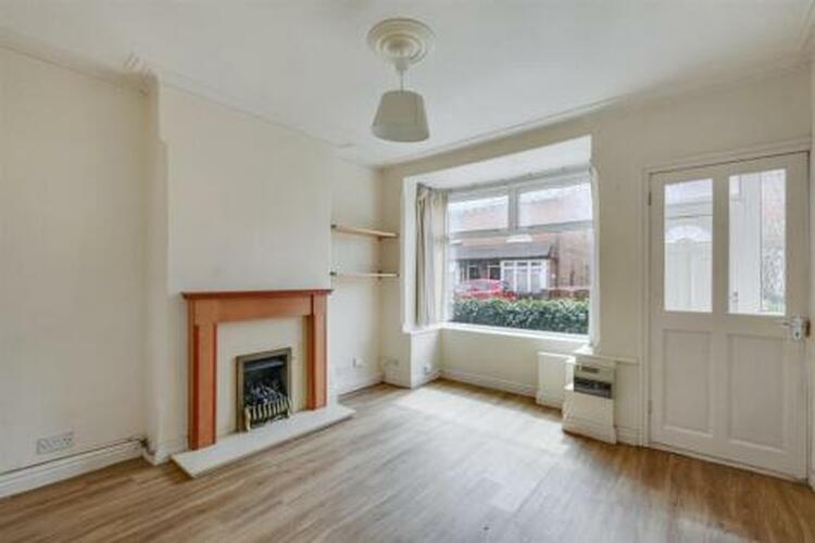 Semi-detached House in Nottingham image 3
